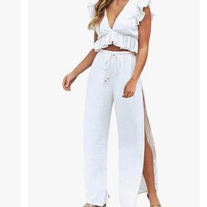 White two piece outfit size small NWT